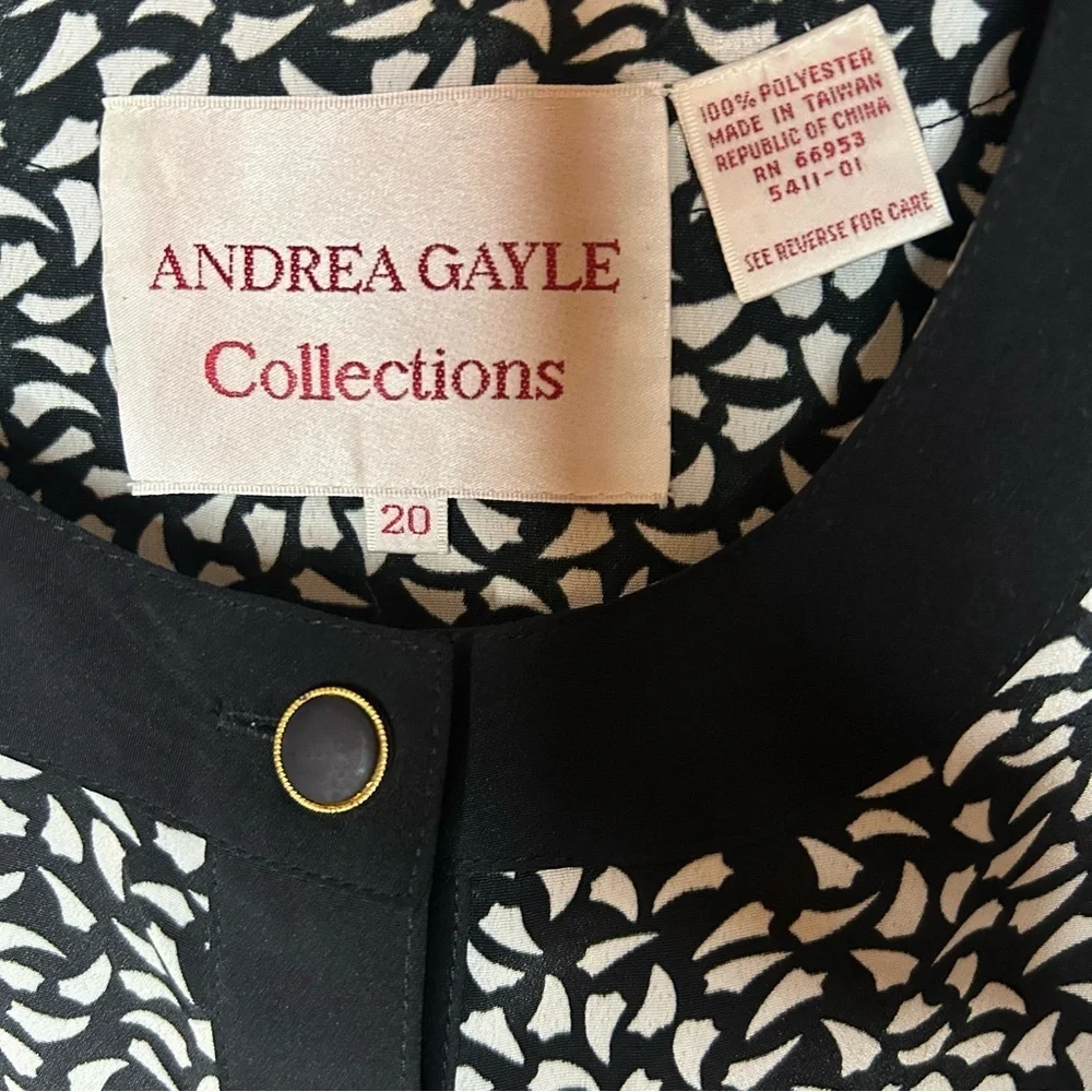 Andrea Gayle Black White Print Blouse Size XL Button Front Top - Picture 8 of 11